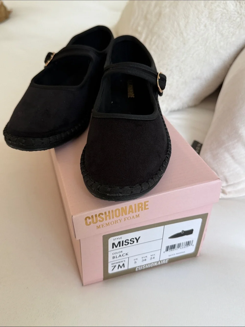 N/A comfortable black